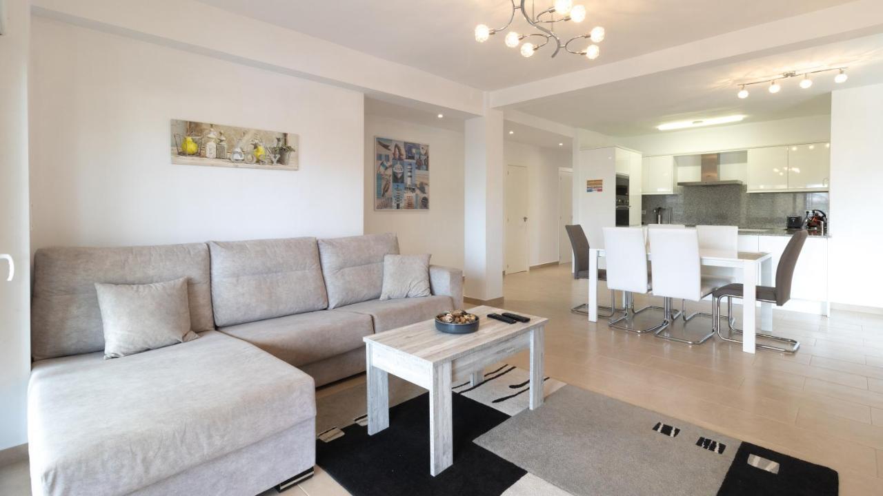 Modern 2 Bedroom Apartment 100 M From The Beach Jávea Exterior foto