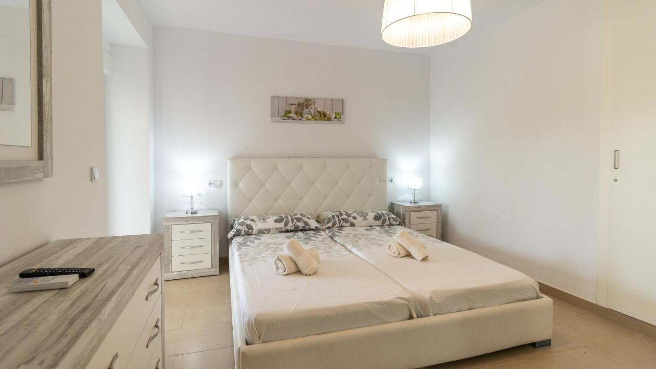 Modern 2 Bedroom Apartment 100 M From The Beach Jávea Exterior foto